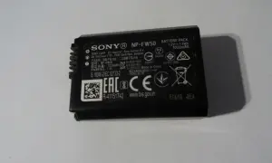 Jakie baterie do Sony A6000? Najlepsze opcje i rekomendacje użytkowników