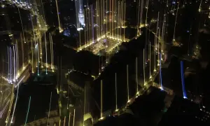 Jak wygląda dron nocą? Fotografia dronów w nocy, praktyczne porady