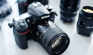 Historia aparatu Nikon D70: Kluczowe cechy i opinie użytkowników