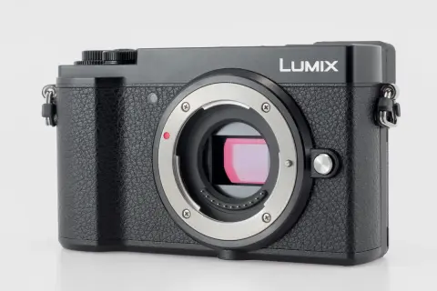 Test aparatu Panasonic GX1: Zalety, wady i opinie użytkowników