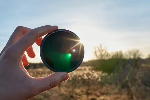 Jak dobrać odpowiedni filtr UV do obiektywu: kompletny poradnik fotografa