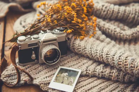 Zdjęcia jak z Instaxa: Jak osiągnąć efekt Instaxa w swoich fotografiach?
