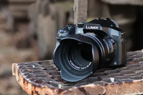 Recenzja aparatu Panasonic FZ150: Opinie, testy i funkcje
