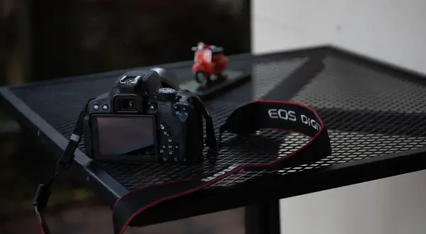 Canon EOS R6 Mark II - aparat, który dotrzyma ci kroku w każdej sytuacji