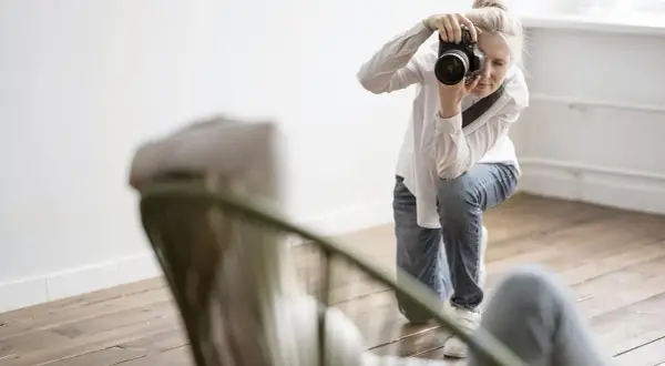 Statywy boom a fotografia wnętrz – oświetlenie trudno dostępnych miejsc
