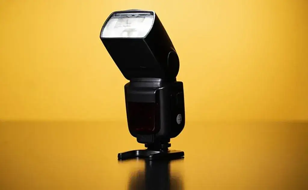 Zdjęcie Najlepsza lampa błyskowa do Nikona d90 - porównanie topowych modeli